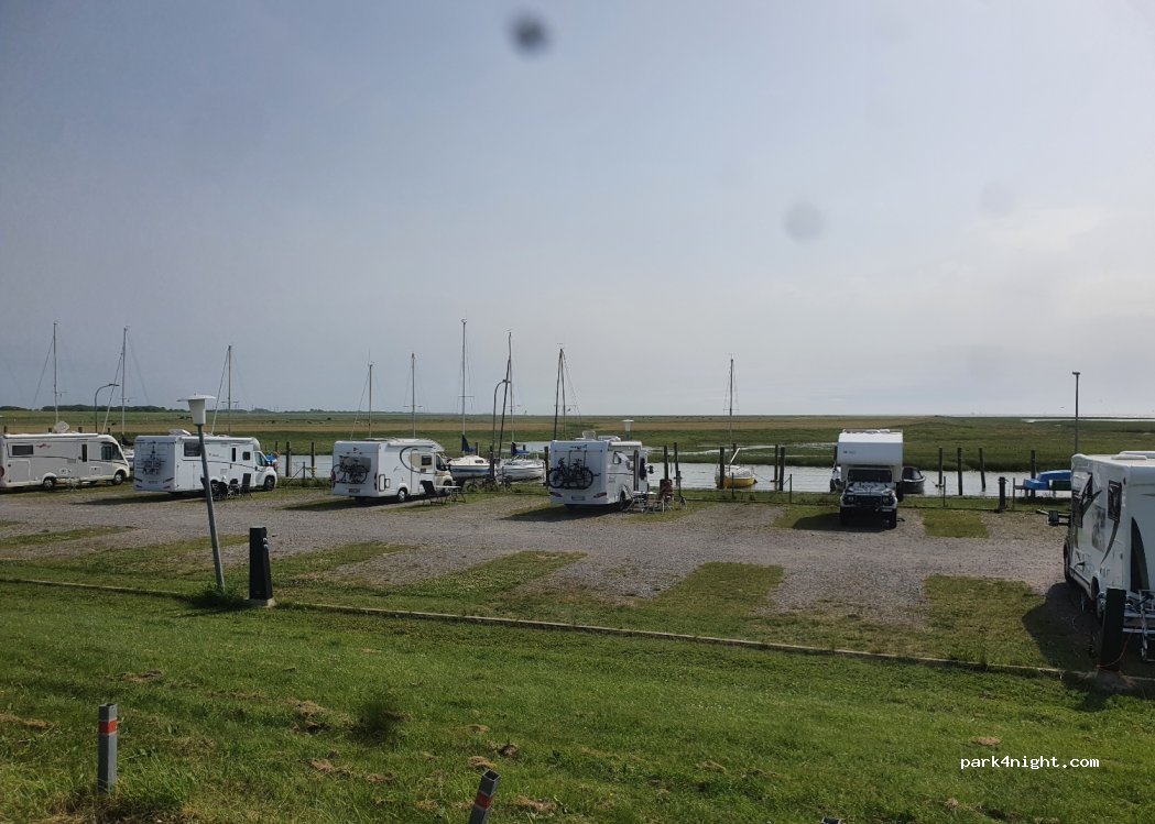 (27639) Wurster Nordseeküste - Deichweg/Am Kutterhafen — foto 2