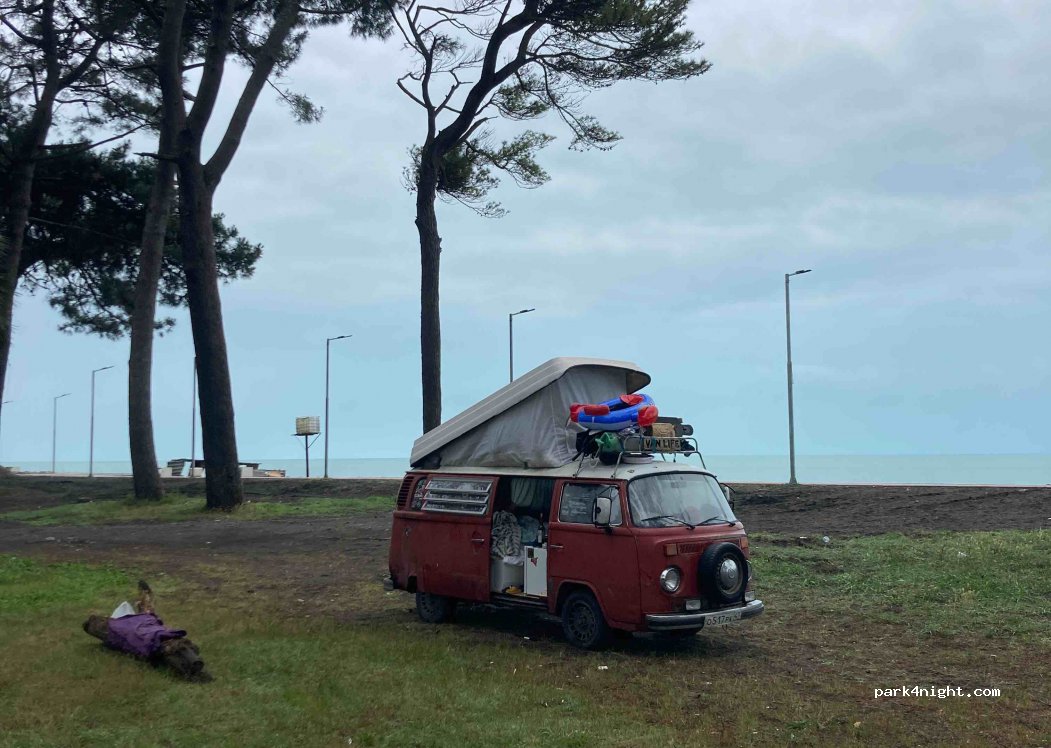 (3500) Magnetiti - Unnamed Road — foto