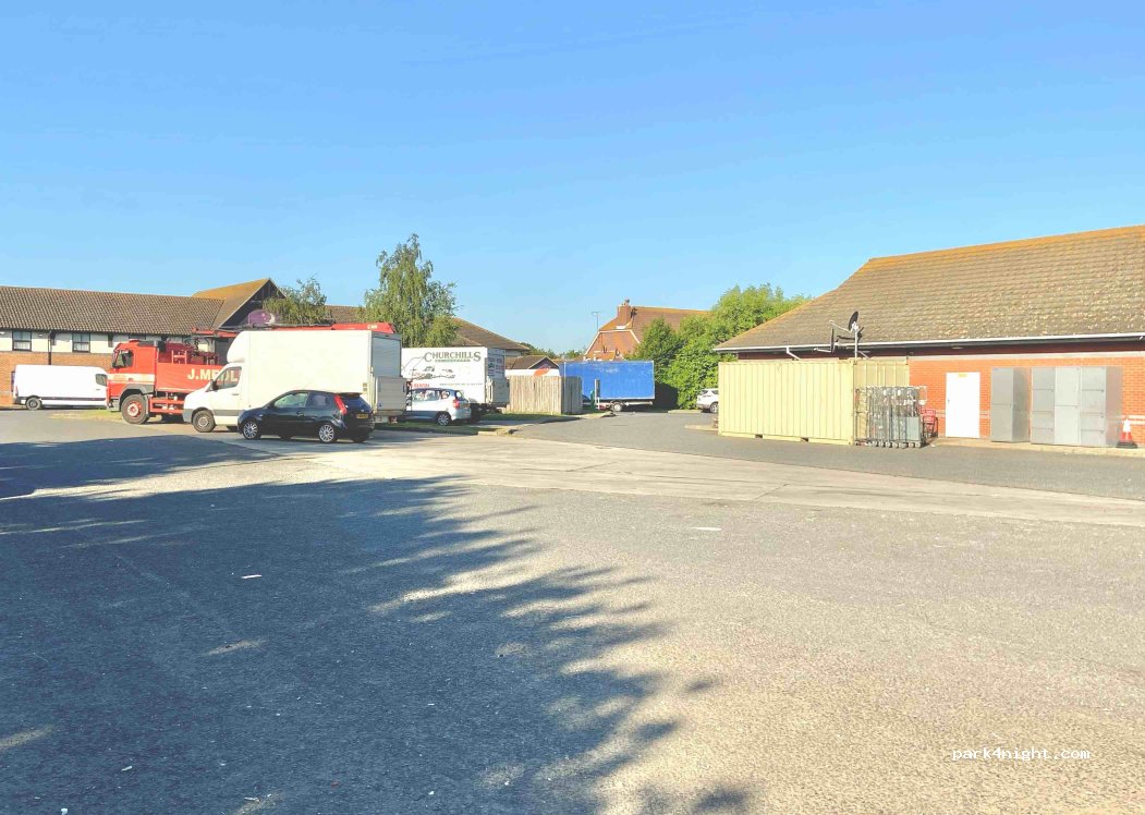 (CO16 9AD) Weeley - Colchester Road — foto