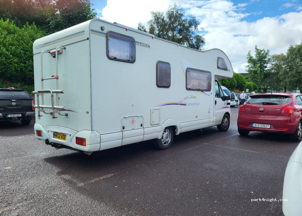 (R876) Killarney - 11 Bishop moynihan's Crescent — foto