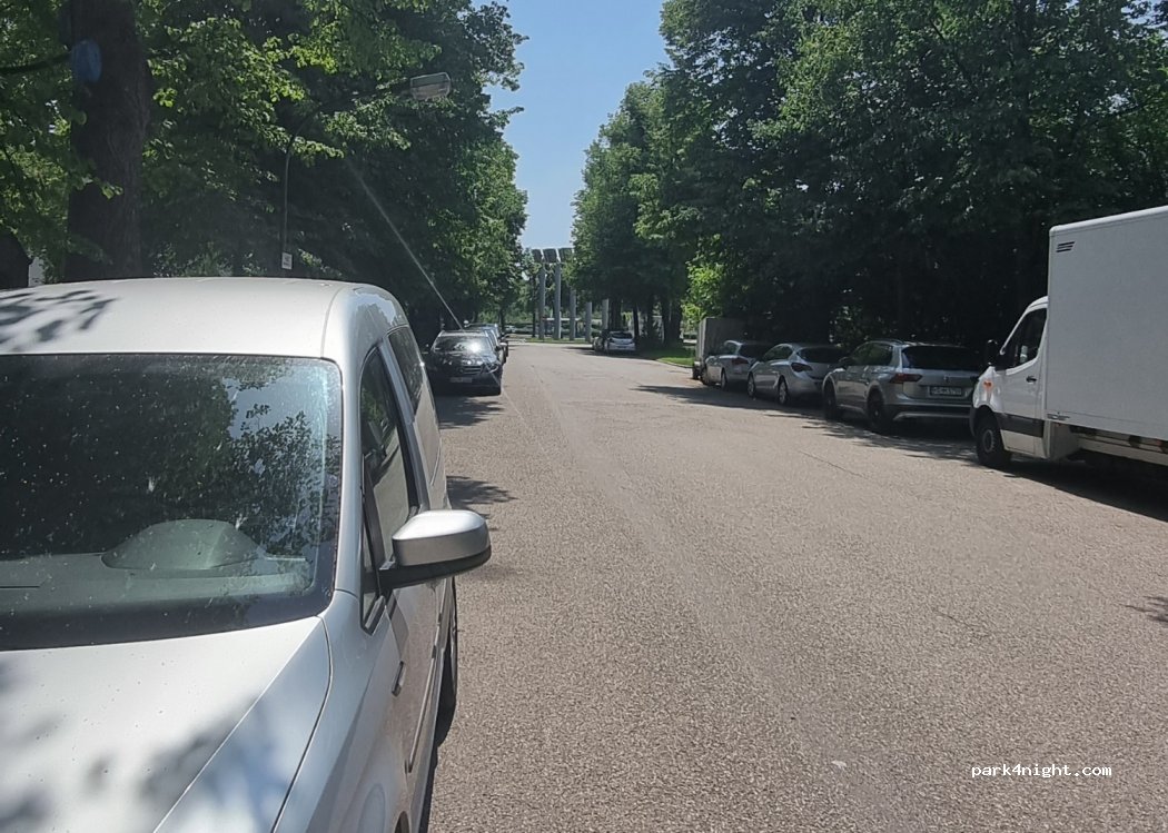 (80992) München - 10 Emmy-Noether-Straße — foto