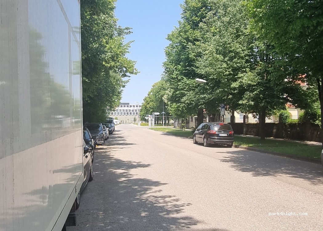 (80992) München - 10 Emmy-Noether-Straße — foto 2