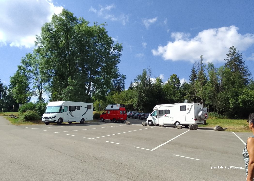 (25300) La Cluse-et-Mijoux - Route du Château — foto 3