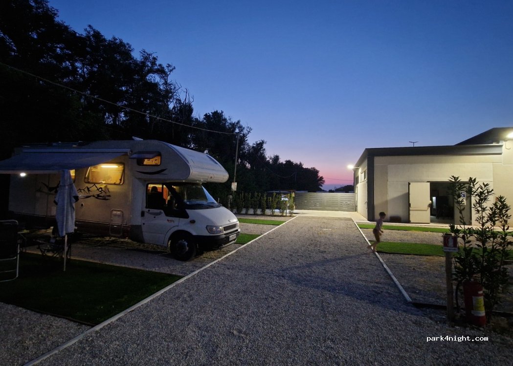 (61032) Torrette - 108 Strada Nazionale Adriatica Sud — foto 3