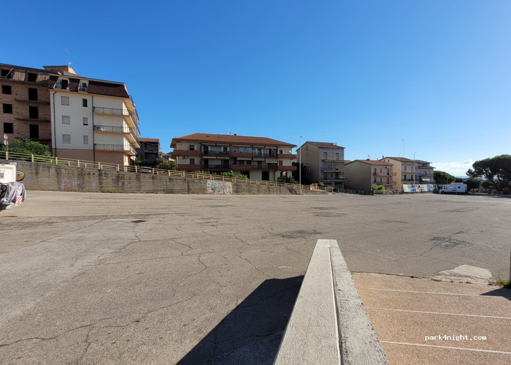 (66050) centro storico di San Salvo - 15 Piazza Aldo Moro — foto 3