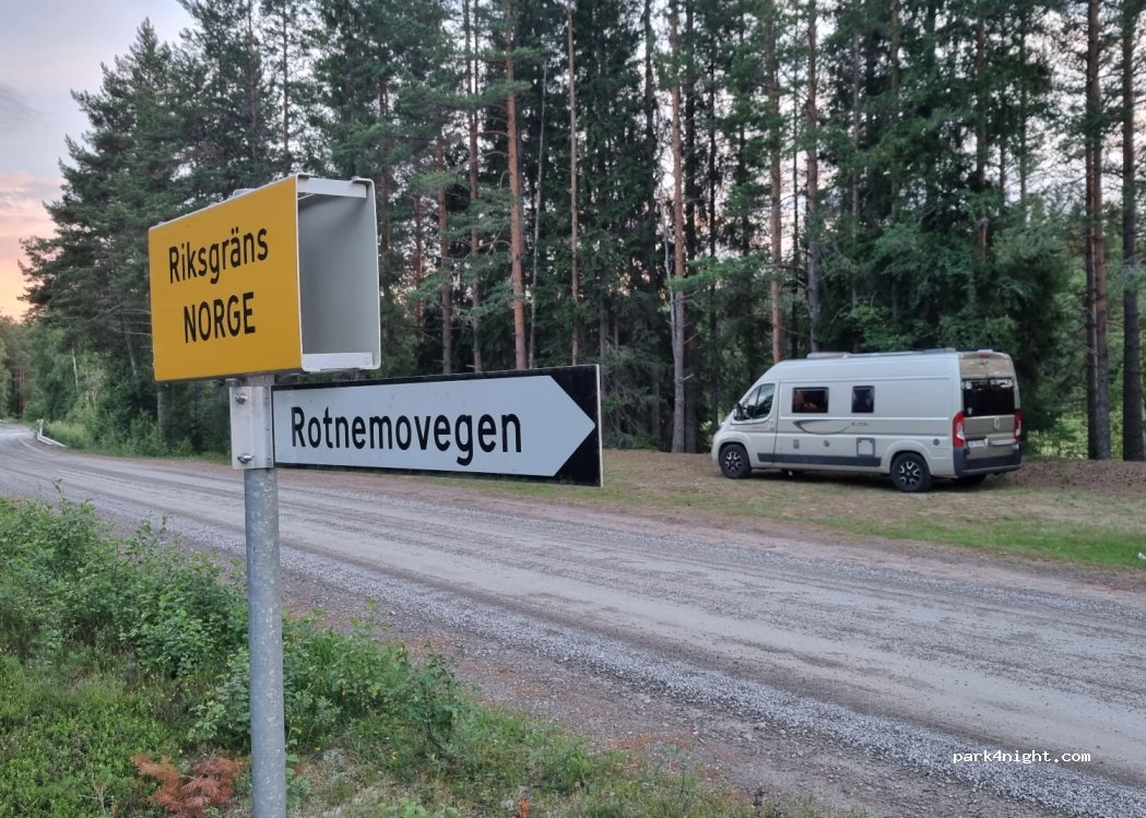 (2256) Øyermoen - — foto
