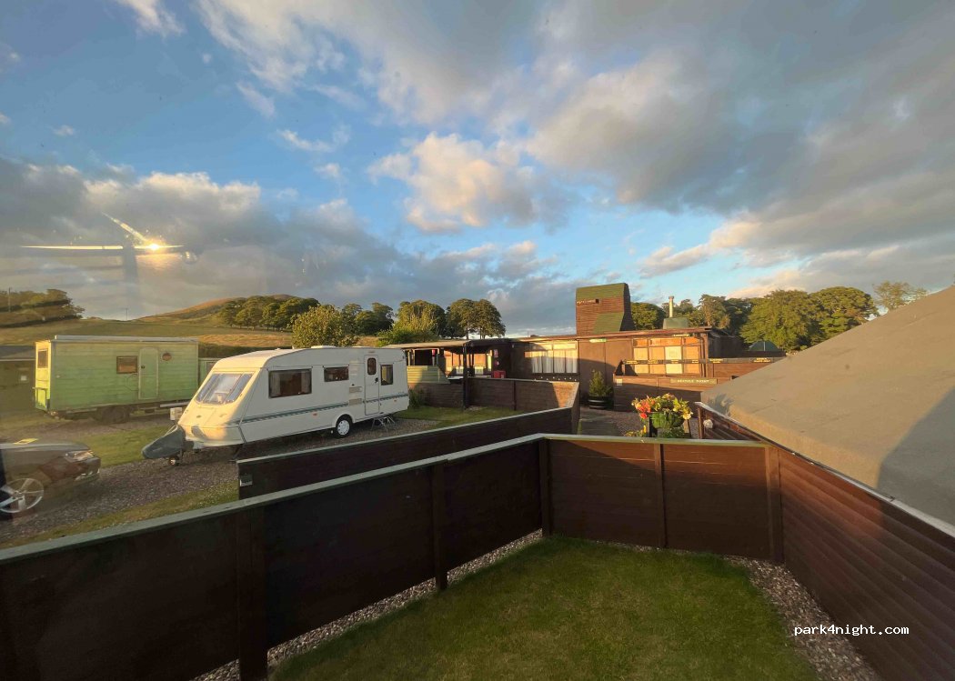 Woodland Gardens Caravan & Camping — foto