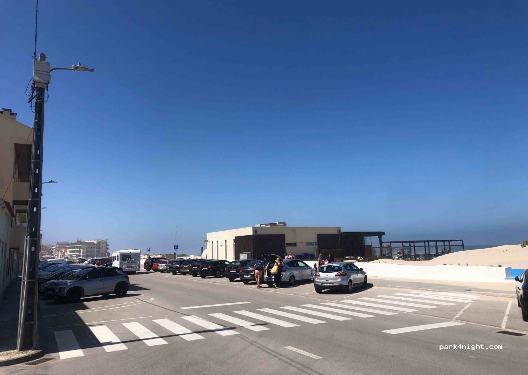 (2425) Praia Pedrógão - 66 Rua Coronel Sampaio Rio — foto 2