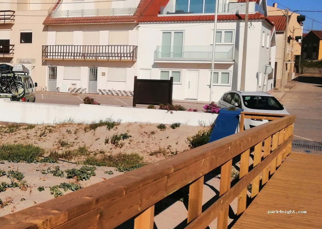 (2425) Praia Pedrógão - 66 Rua Coronel Sampaio Rio — foto 4