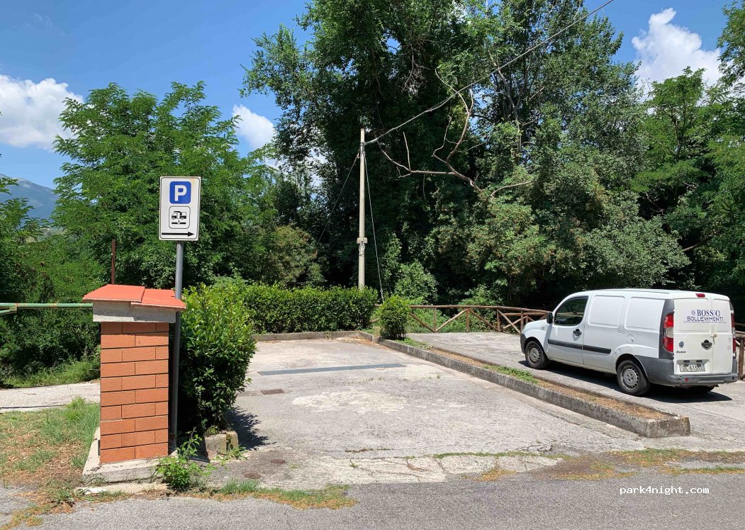 (85044) Lauria - 38 Via Fontana — foto