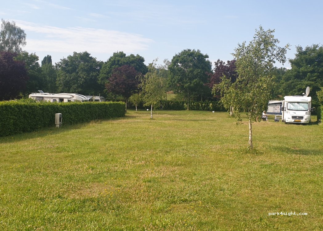 Camping Municipal Premery — foto 4