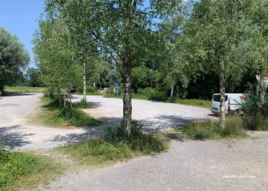 (8617) Mönchaltorf - 37 Seestrasse — foto