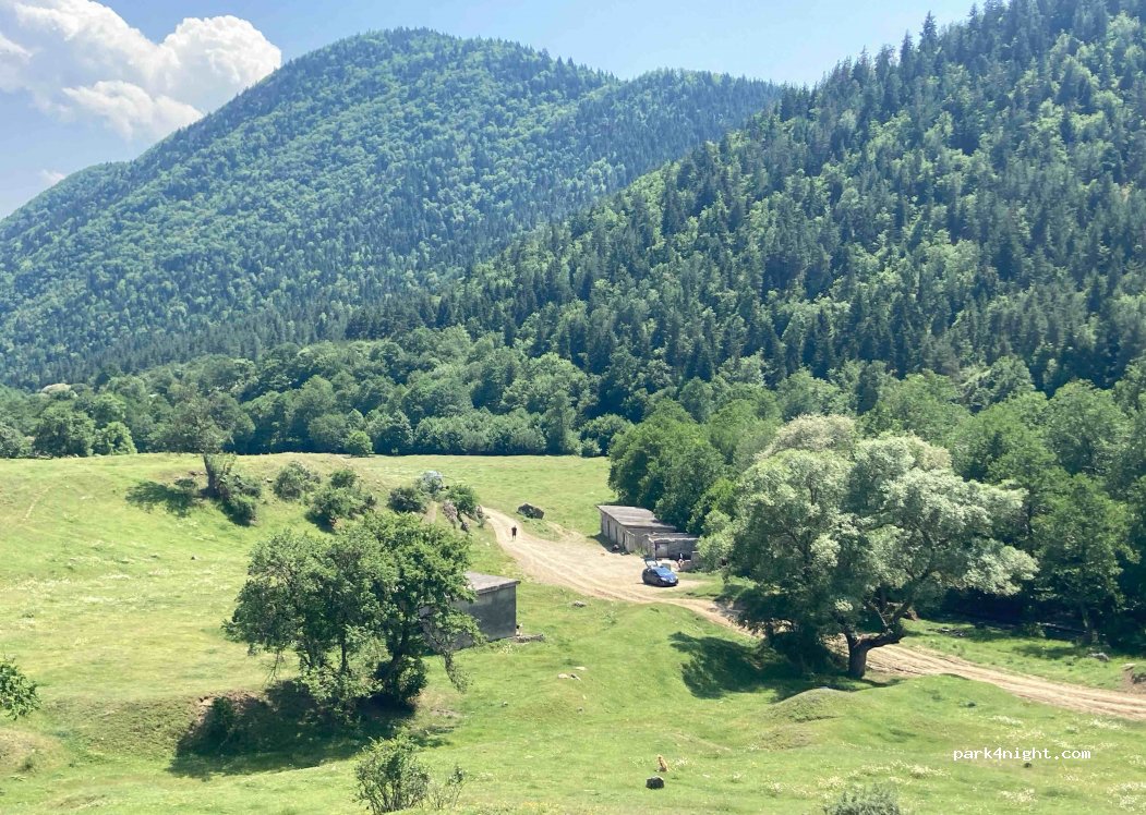 (0801) Gurkeli - Unnamed Road — foto