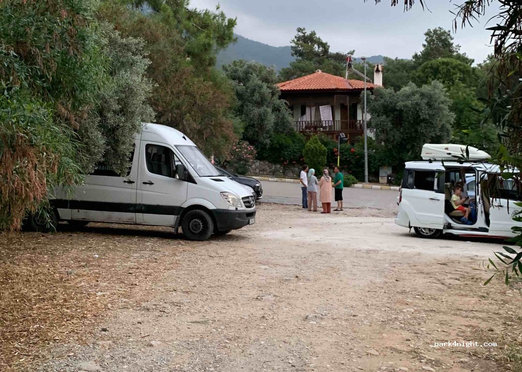 (48650) Muğla - 6 Lütfiye Sakıcı Caddesi — foto