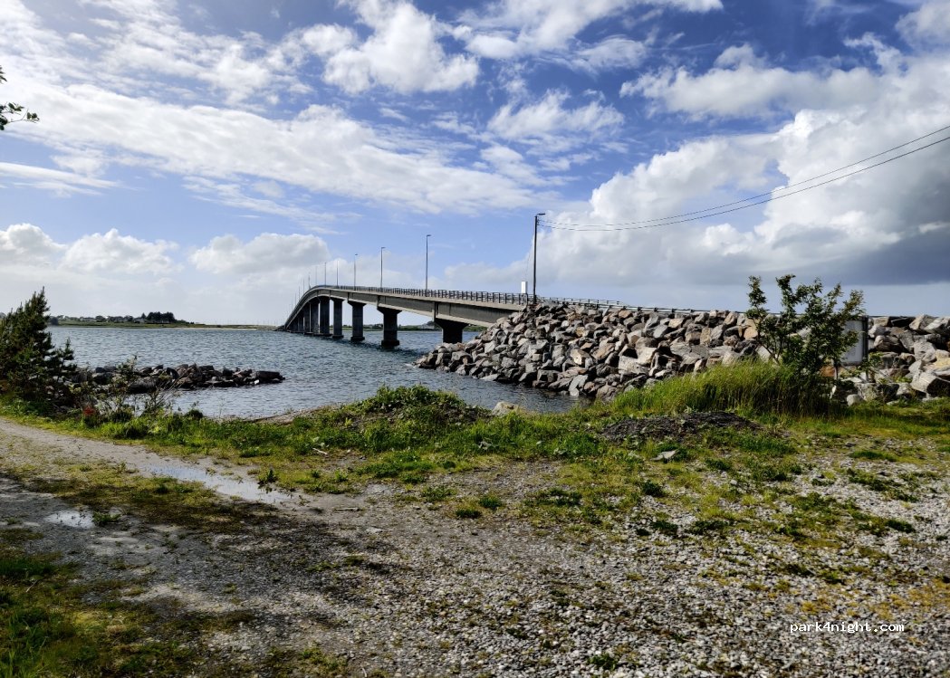 (6050) Valderøy - Giskebrua — foto