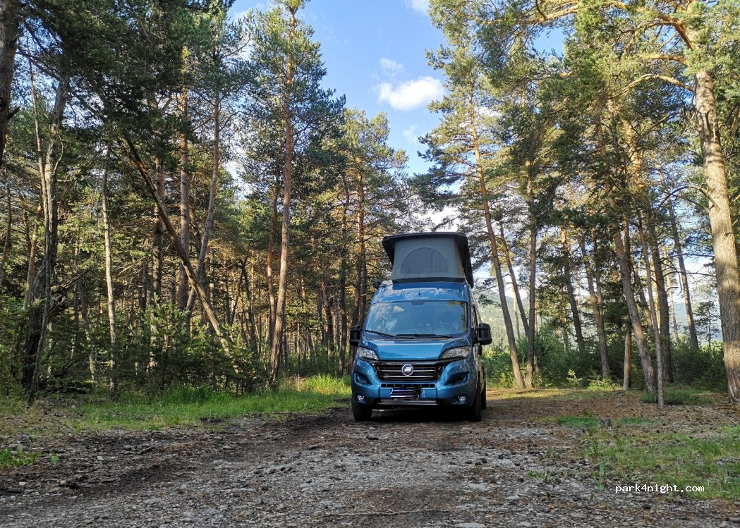 (04400) Faucon-de-Barcelonnette - D900 — foto 3