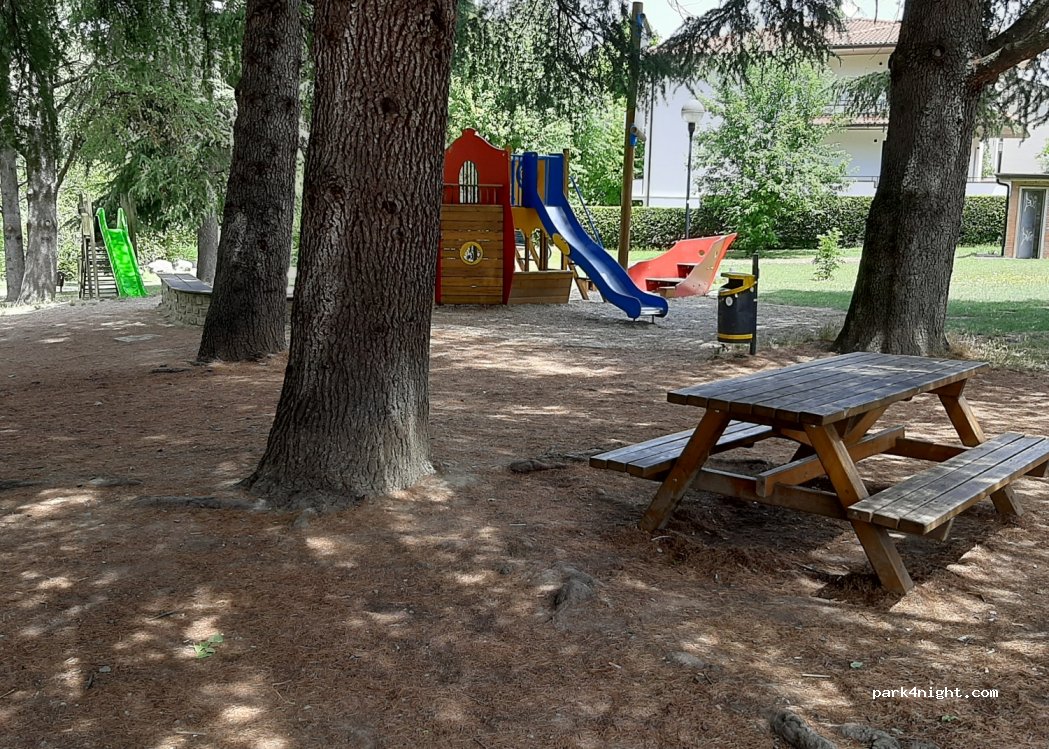 (40021) Borgo Tossignano - 18 Via Marzabotto — foto