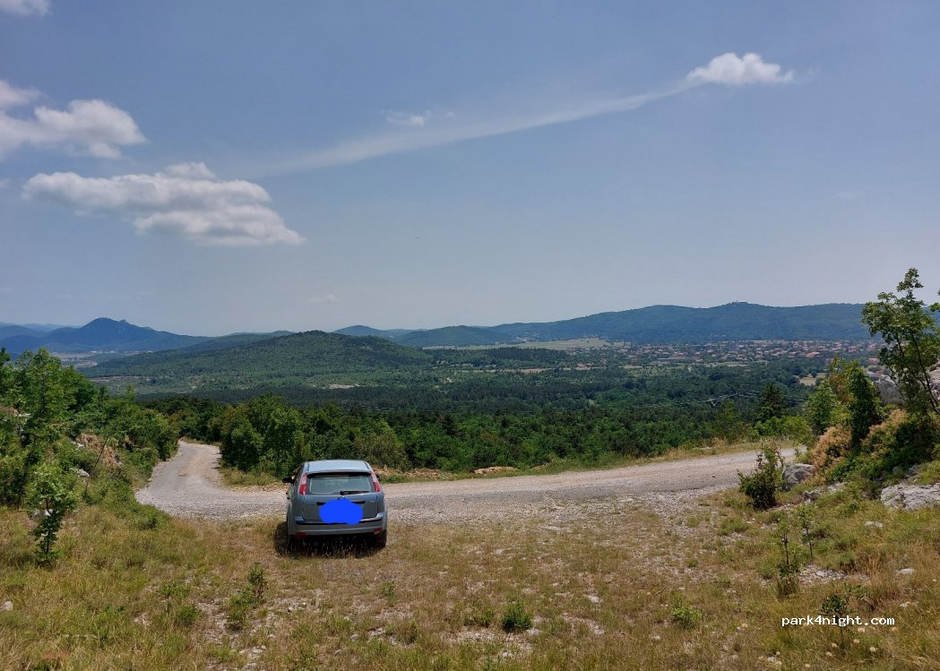 (51218) Podkilavac - Unnamed Road — foto