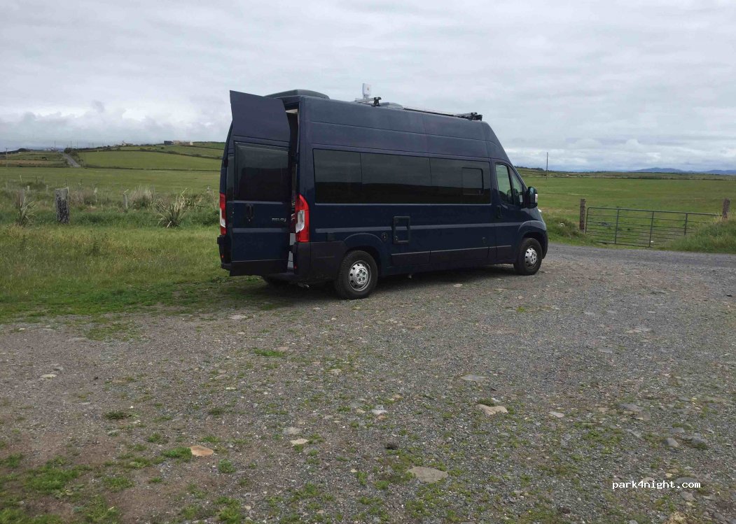 (F91 WE04) Magheramenagh - Unnamed Road — foto 2