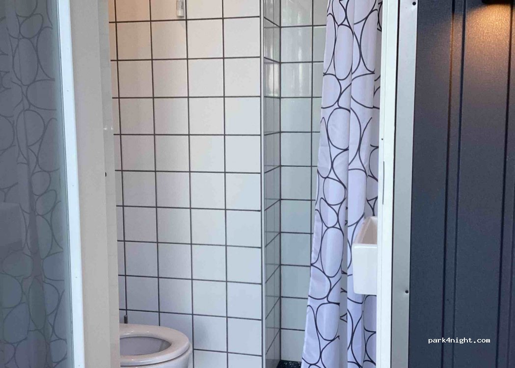 Stellplatz Wohnmobil und Ferienhaus — foto 3