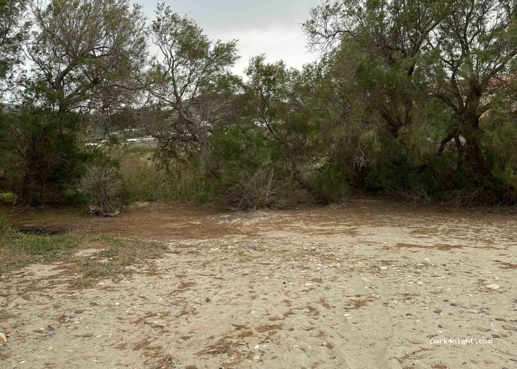 (844 00) Parasporos - Unnamed Road — foto 3