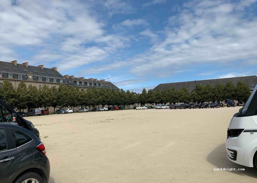 (22100) Dinan - 53 Rue Victor Schoelcher — foto 2
