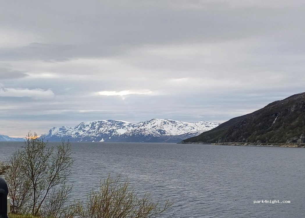 (9519) Skillefjord - Fv883 — foto