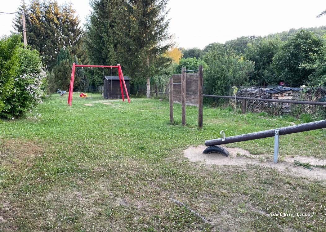 (02763) Mittelherwigsdorf - 1 Sportzentrum — foto