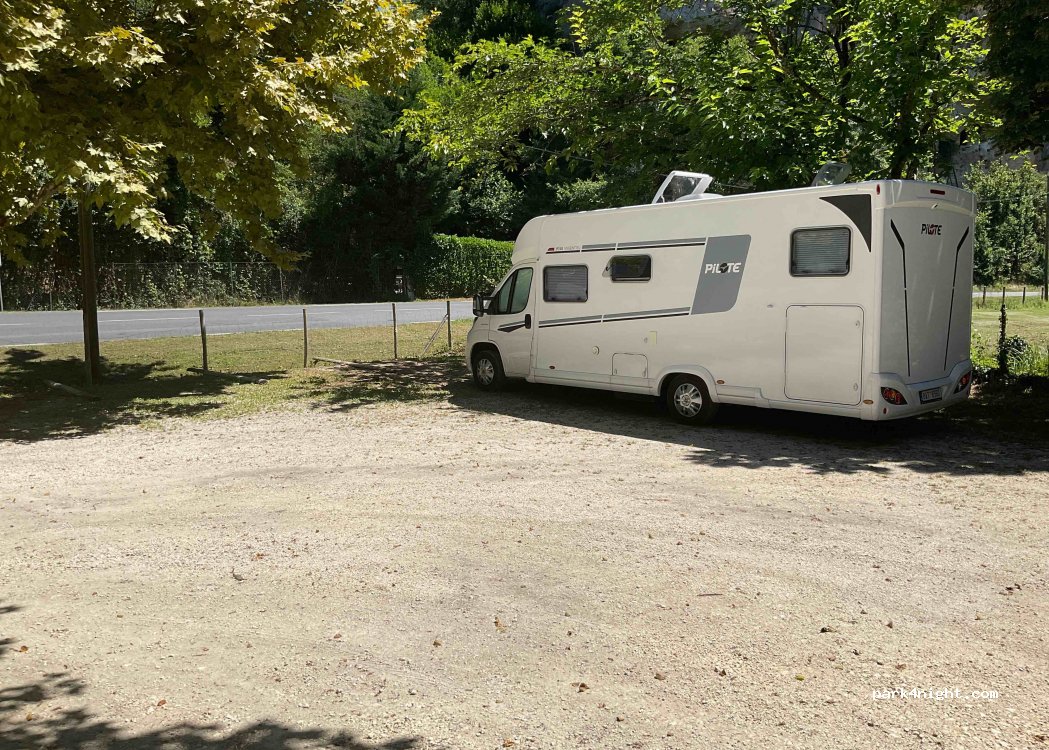 (24620) Les Eyzies - 2572 Route de Sarlat — foto