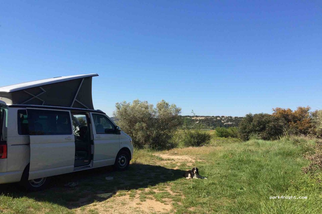 (30210) Castillon-du-Gard - D192 — foto