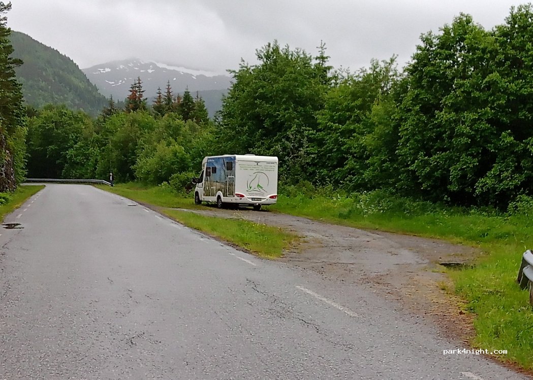 (6686) Valsøyfjorden - 77 Valsøyfjordvegen — foto