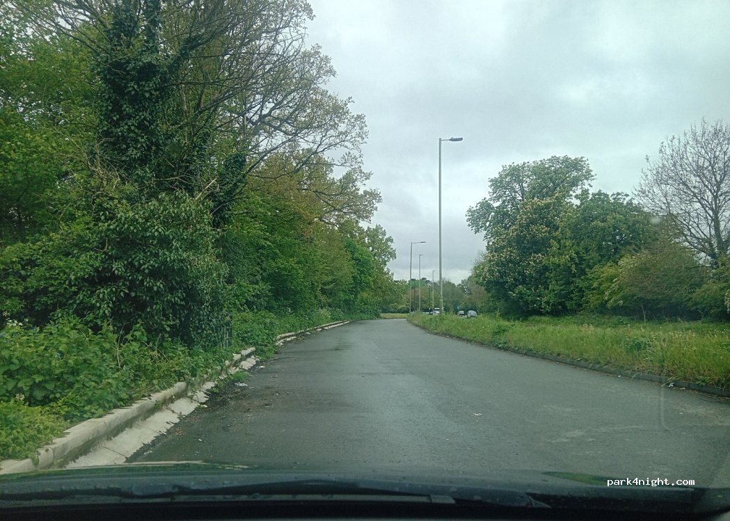 (RG10 9UP) Knowl Hill - Bath Road — foto 3