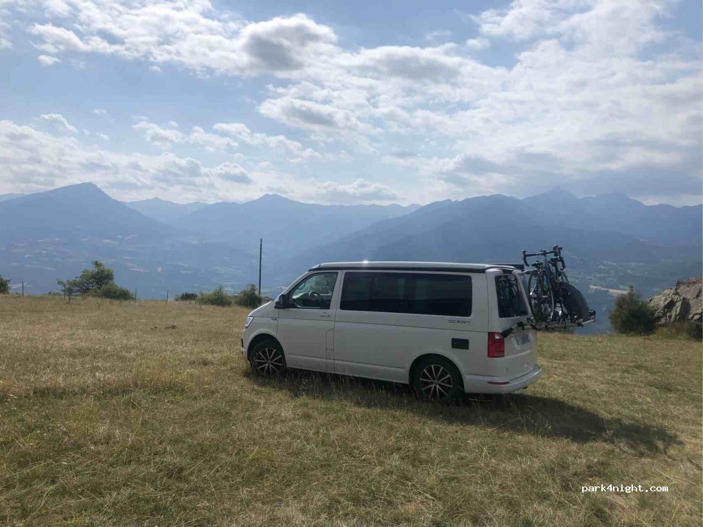 (05200) Puy-Sanières - Les Sauvasses — foto