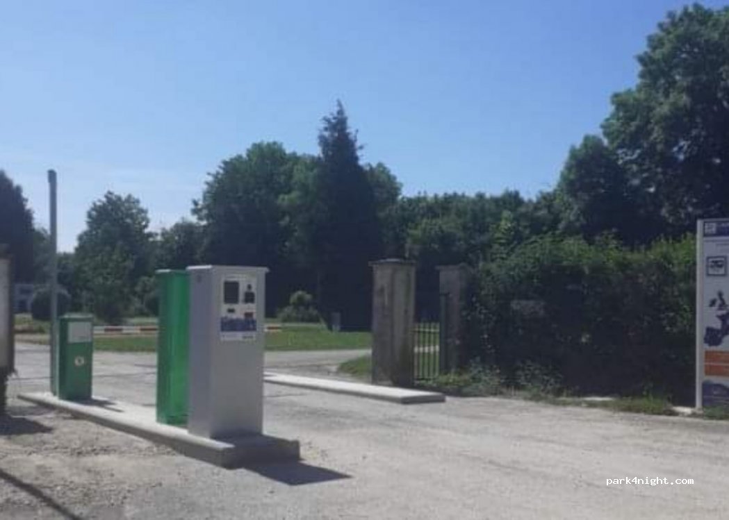 Camping De Mon Village (Aire Camping-Car Park) — foto