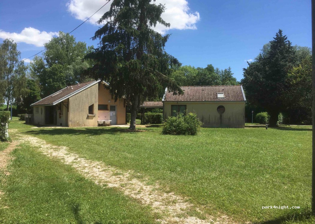 Camping De Mon Village (Aire Camping-Car Park) — foto 2