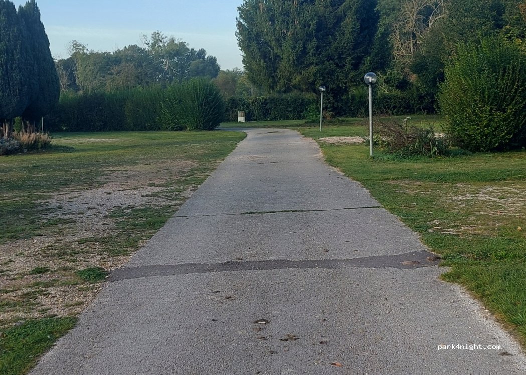 Camping De Mon Village (Aire Camping-Car Park) — foto 3