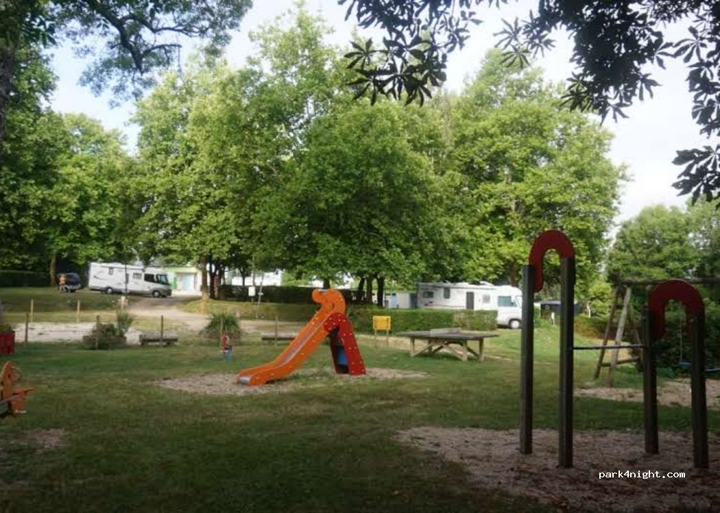 Camping de mon Village Lac de Chardes — foto 2