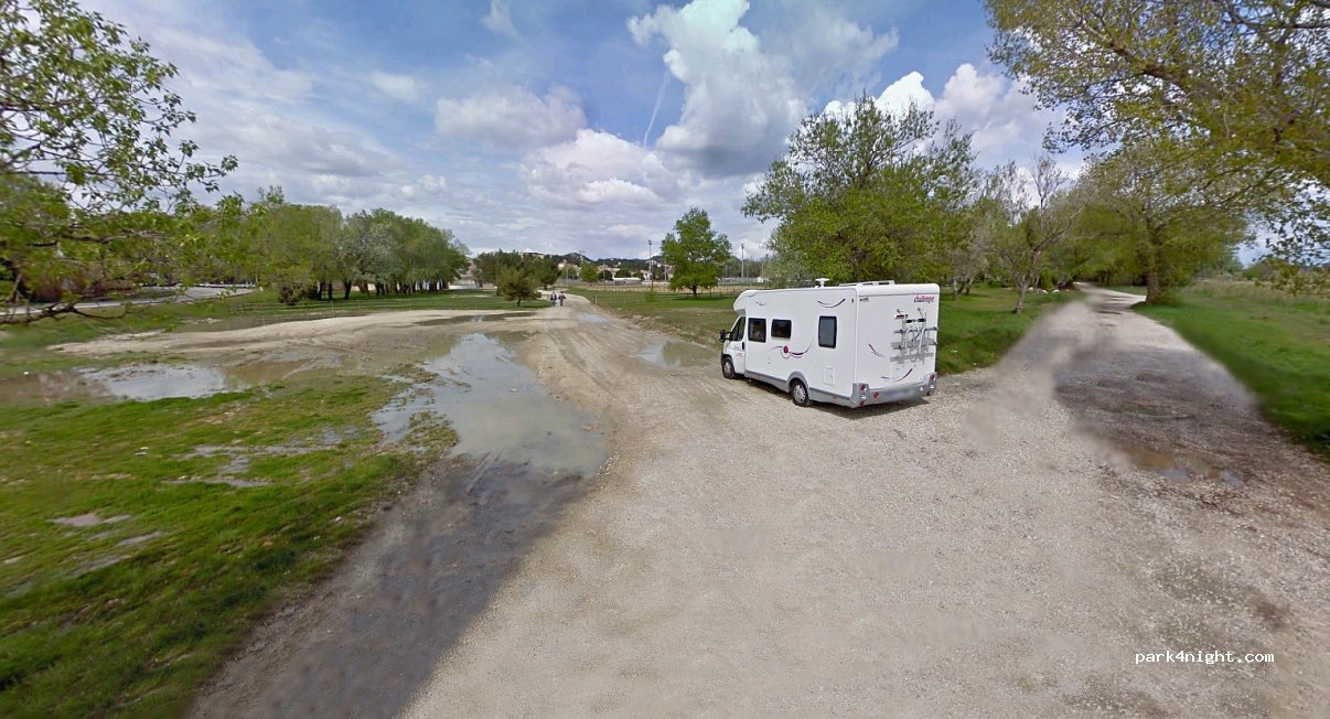 (30390) Aramon -  D2 — foto
