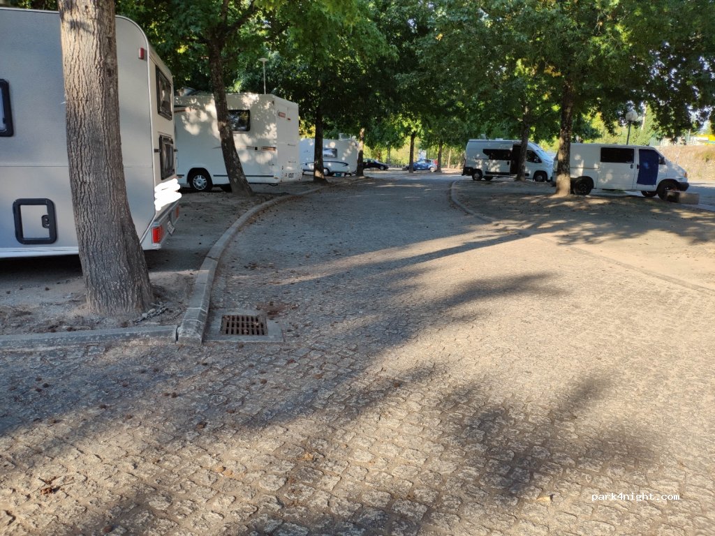 (4980-020) Ponte da Barca - Largo da Feira — foto 4