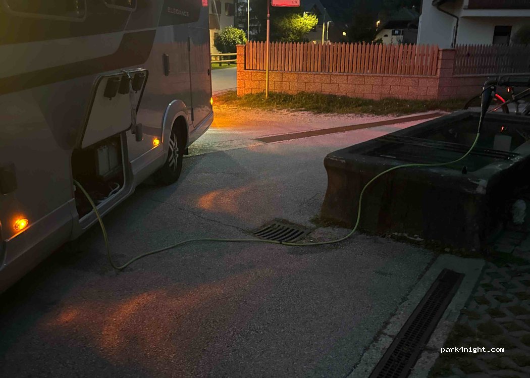 (4280) Kranjska Gora - 7a Borovška cesta — foto 2