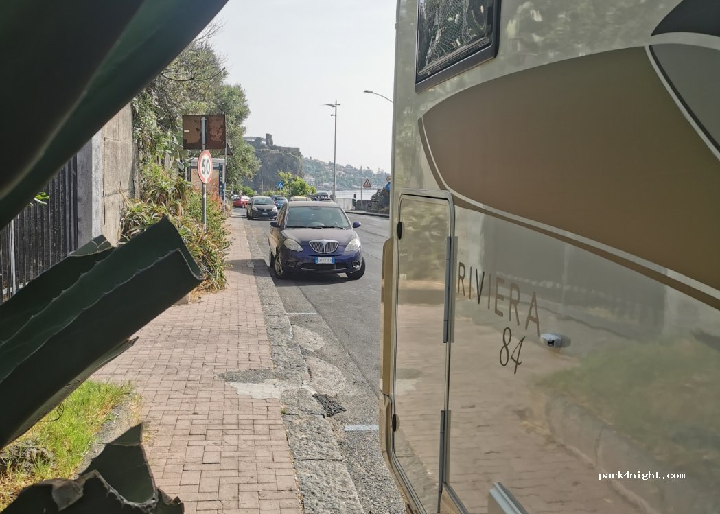 (95021) Aci Castello - 51 Via Giacinta Pezzana — foto 2