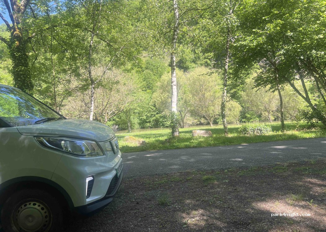 (12350) Prévinquières - Unnamed Road — foto