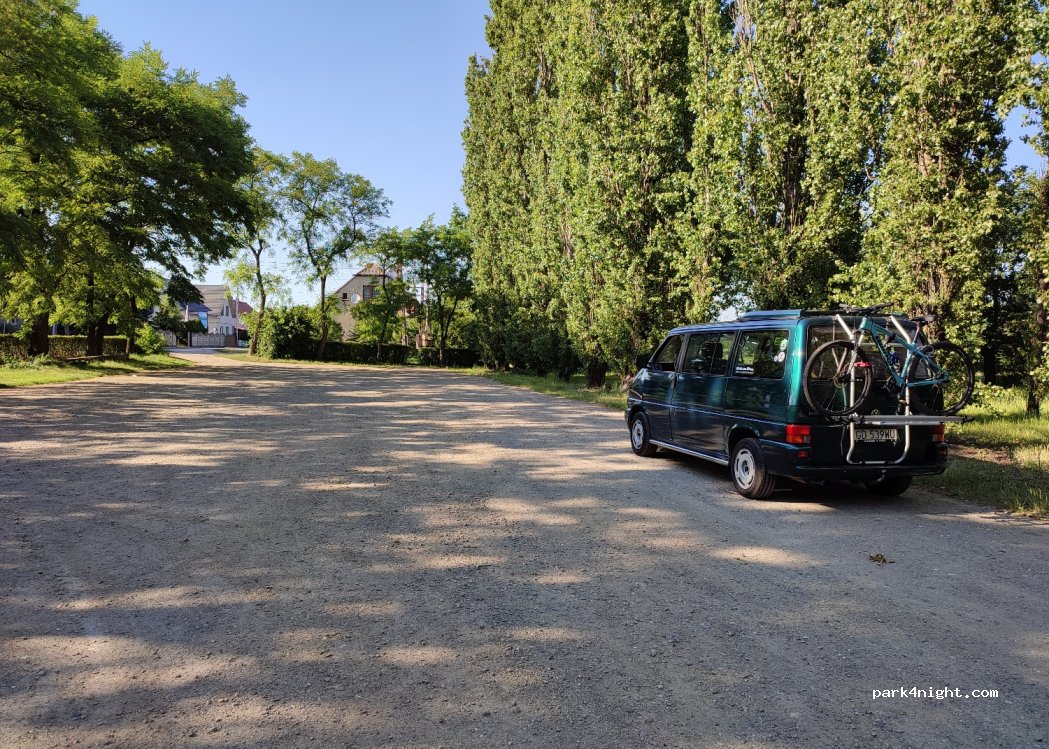 (63-330) Dobrzyca - 6 Pleszewska — foto