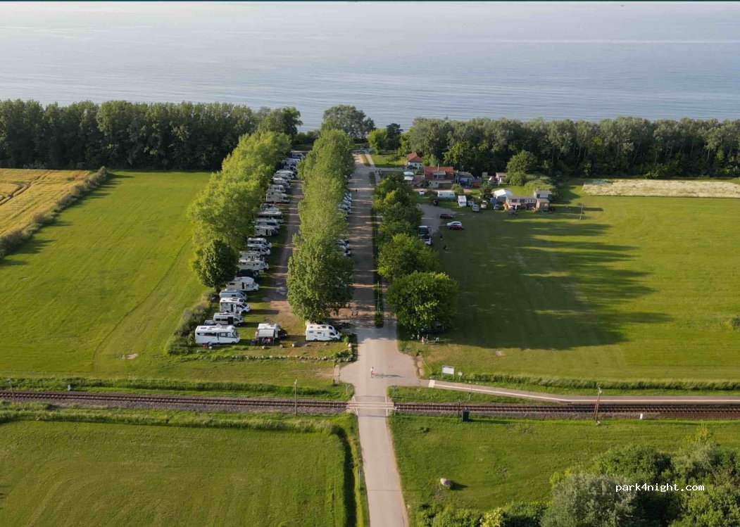 Sanddornstrand Wohnmobilstellplatz — foto 5