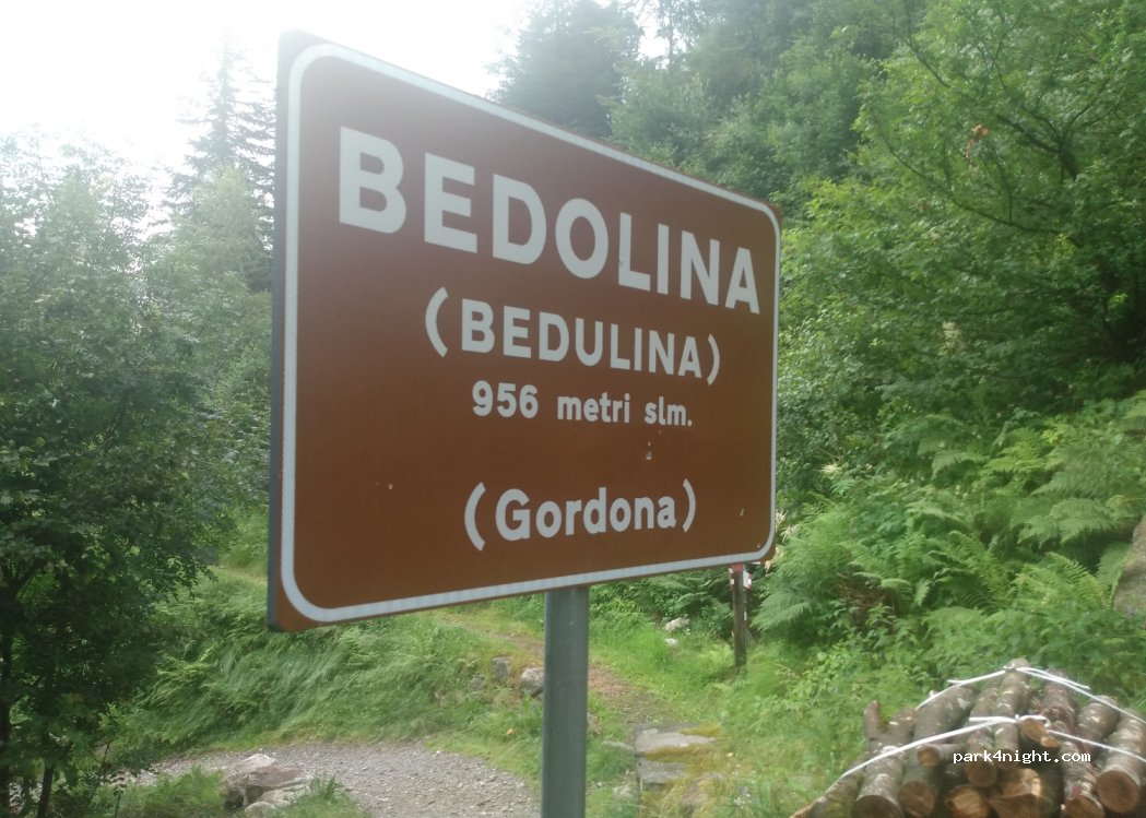 (23020) Gordona - Unnamed Road — foto