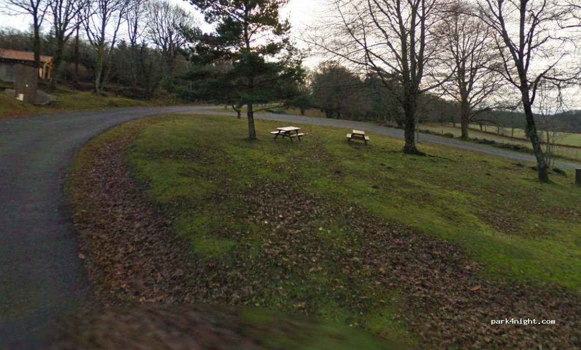 (87330) Montrol-Sénard - Le Bourg Est — foto