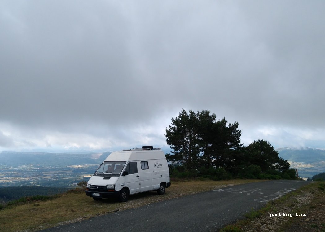 (09566) Bárcenas - Unnamed Road — foto
