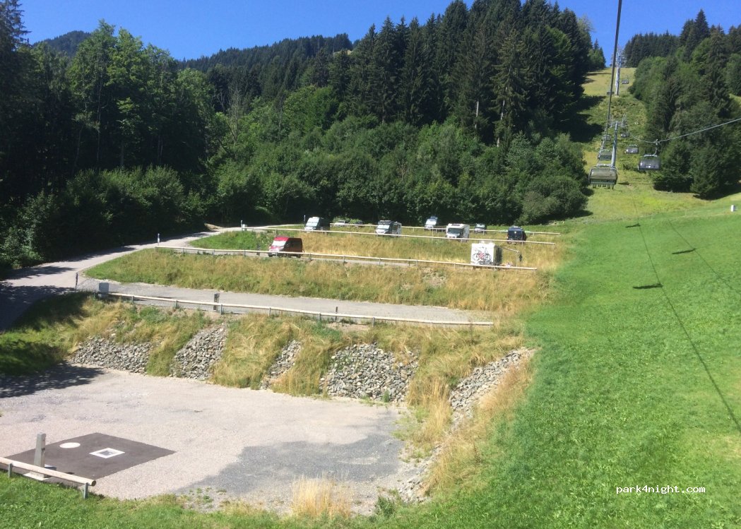Wohnmobilstellplatz Bergbahn Ofterschwang — foto