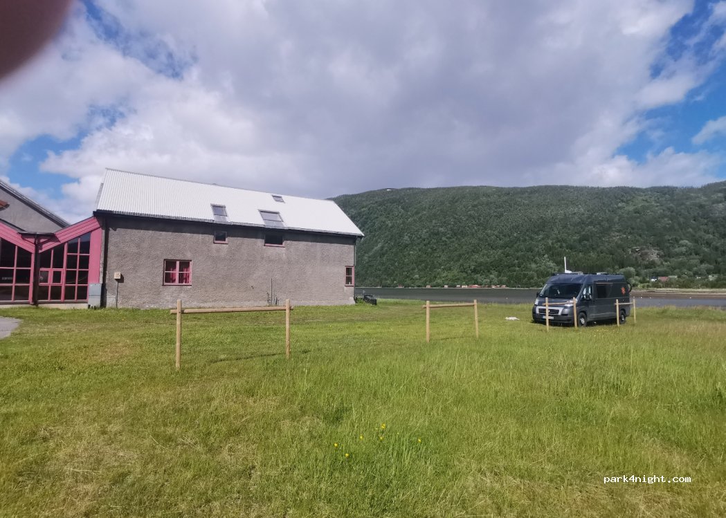 (9470) Gratangen - 23 Kaptein Nyquists Vei — foto