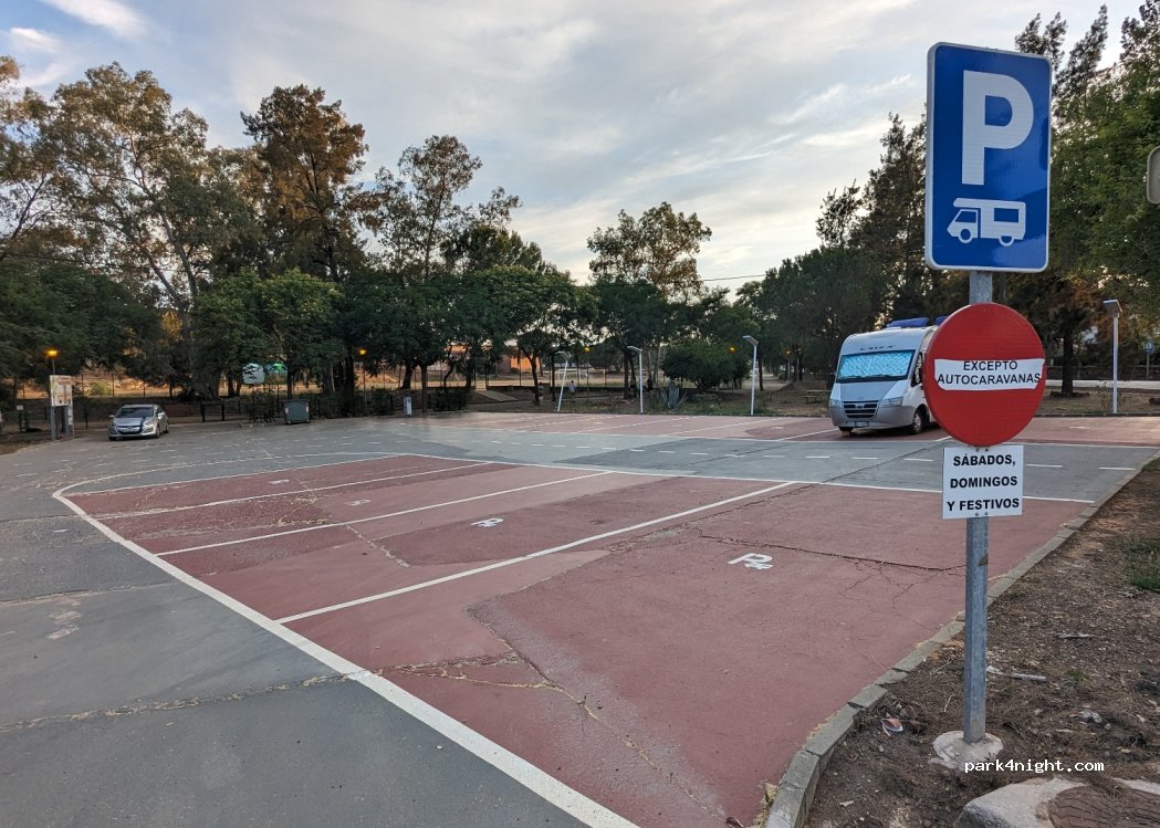 (21660) Minas de Riotinto - avenue Gregorio García Cardoso — foto 3